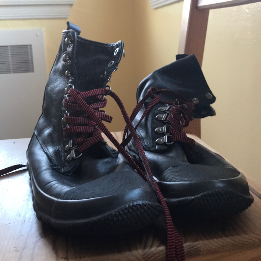 Tretorn leather boots, size 7.5